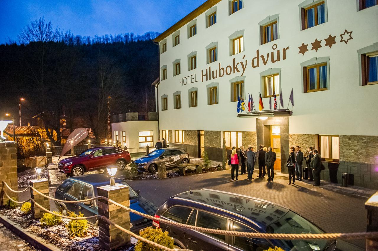 Wellness Hotel Hluboky Dvur Hrubá Voda Exterior photo